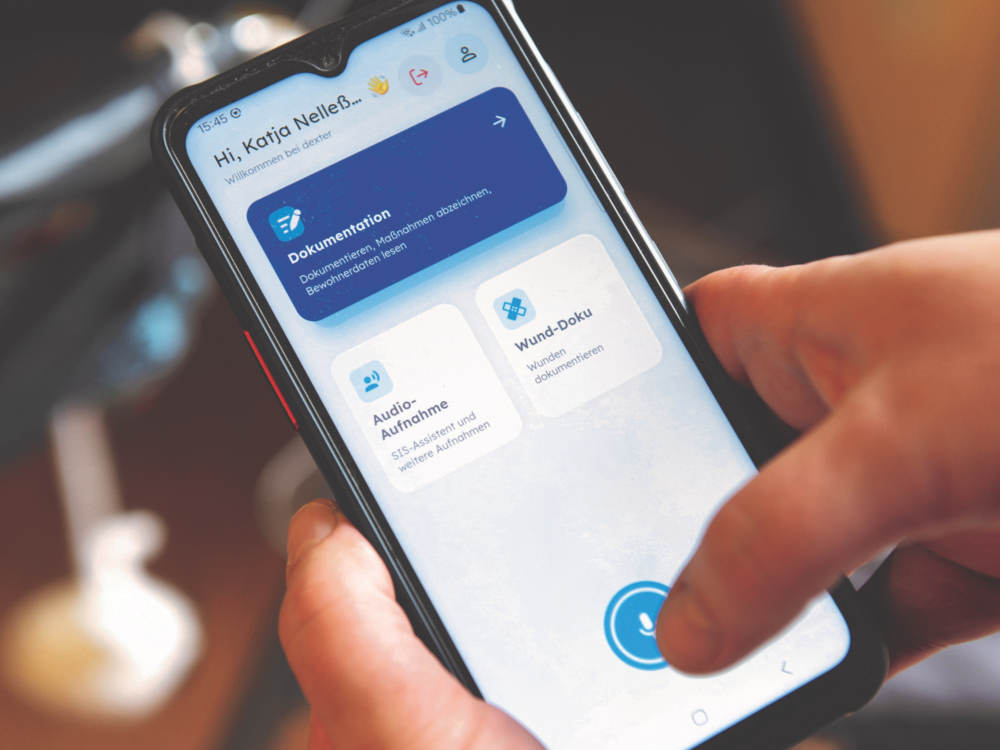 Blick auf das Handy-Display